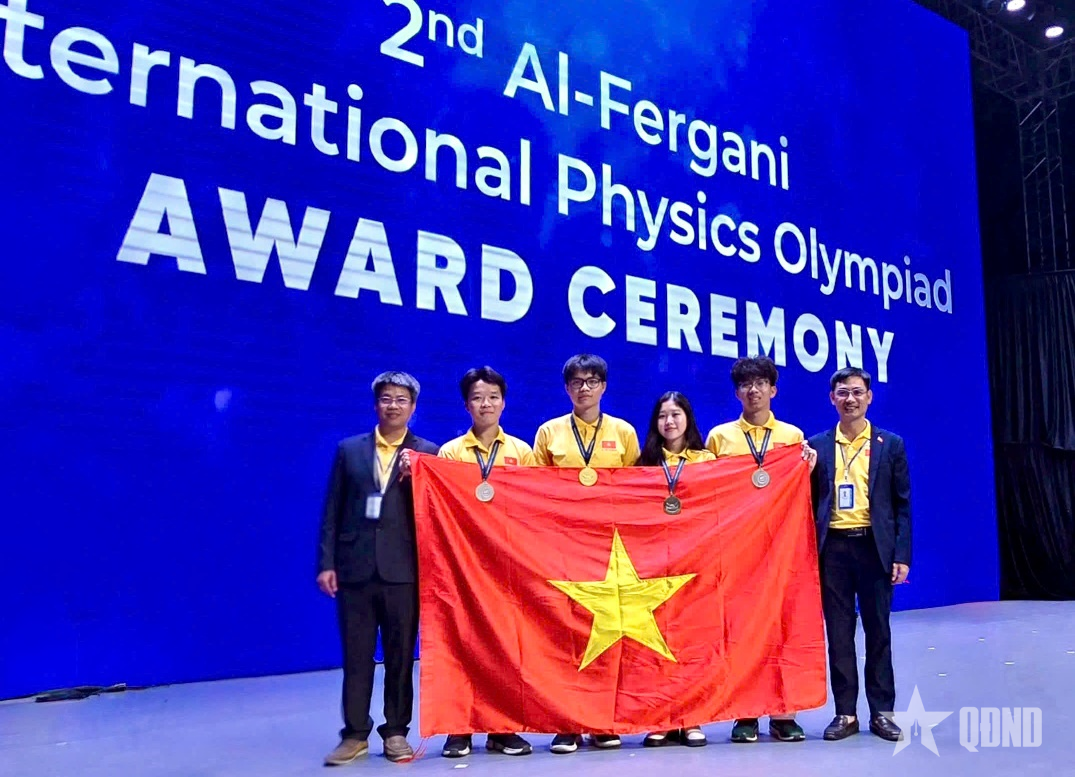 Cả 4 thí sinh Việt Nam đều giành huy chương tại Olympic Vật lý Quốc tế Al-Fergani

